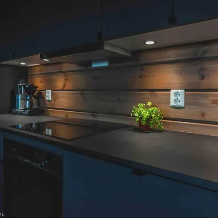 Oppgradert I Trastolen * Skulestadmo